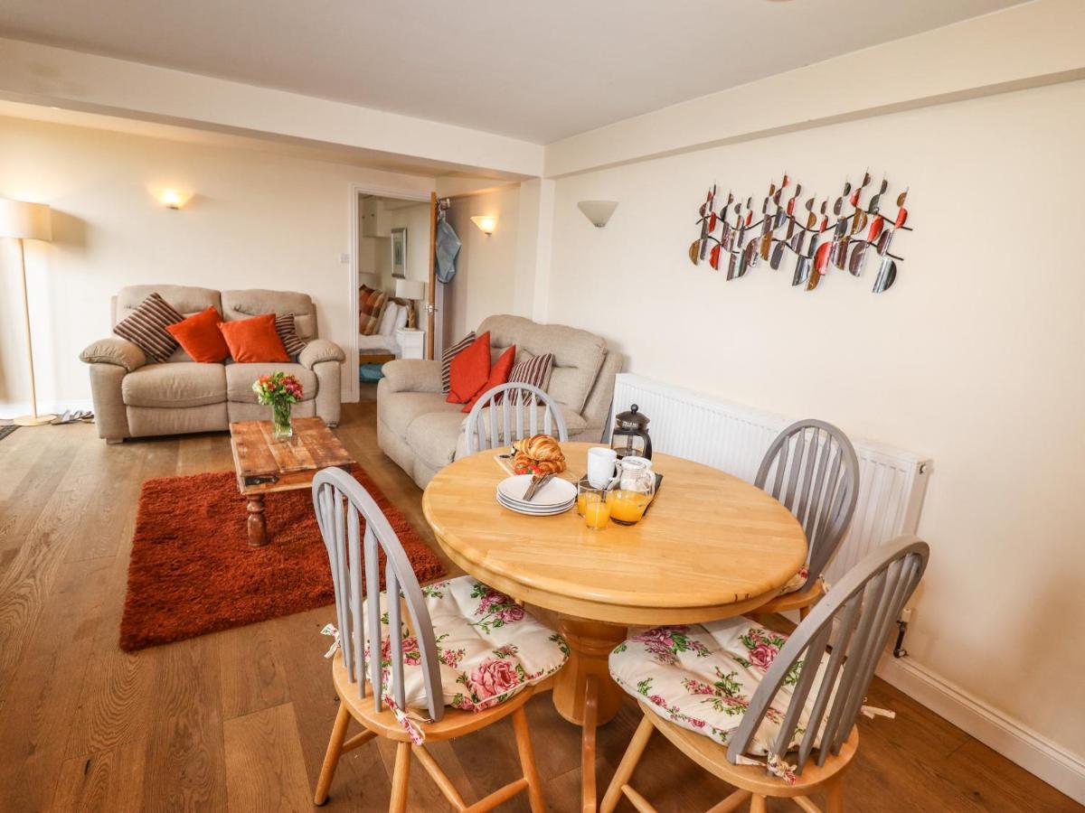 The Garden Apartment ويتبي المظهر الخارجي الصورة